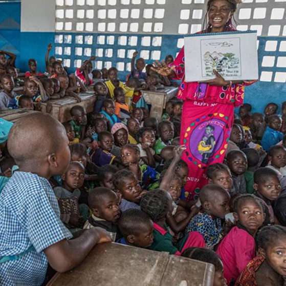 UNICEF. Atención integral para los niños y niñas vinculados con fuerzas y grupos armados